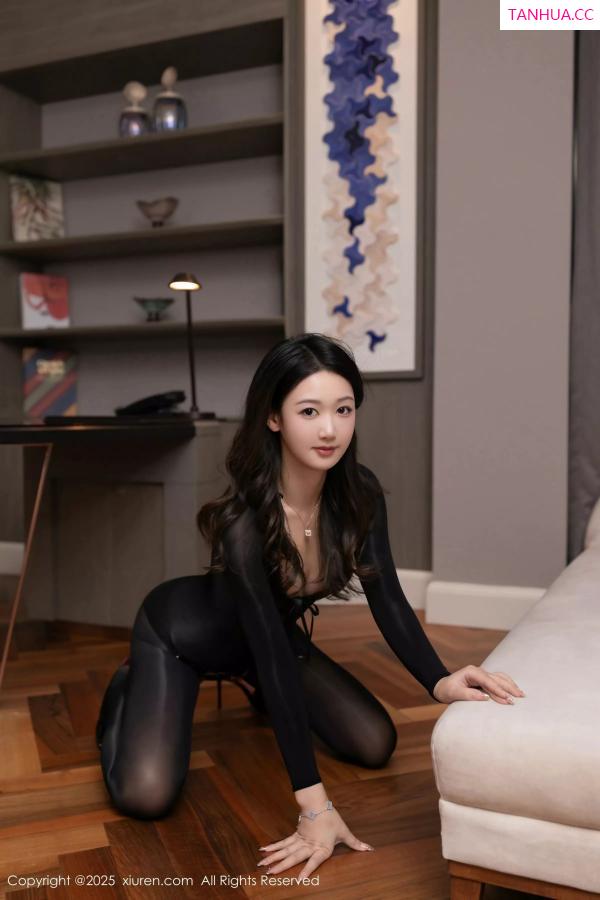 唐安琪  [XiuRen]高清写真图 2025.03.17 No.10030 唐安琪 黑丝美腿第28张图片
